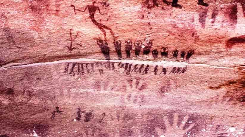 El Mestikawy Cave Egypt