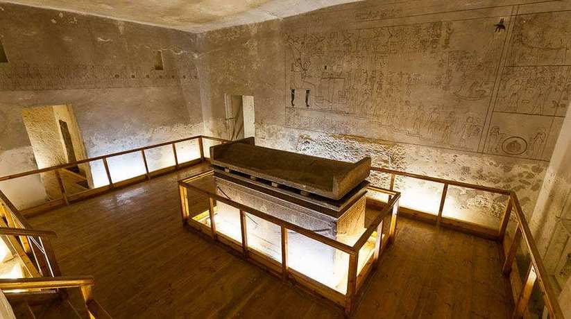 Egypt tombs