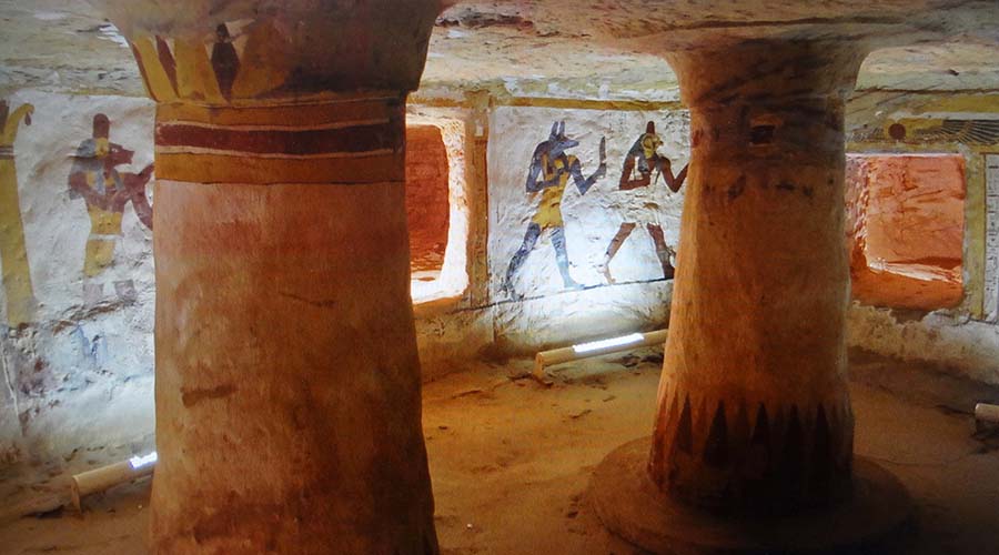 Bannentiu tomb Bahariya Oasis tours, booking, prices