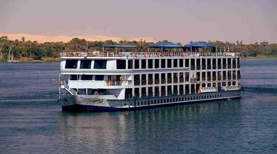 Adonis Nile cruise