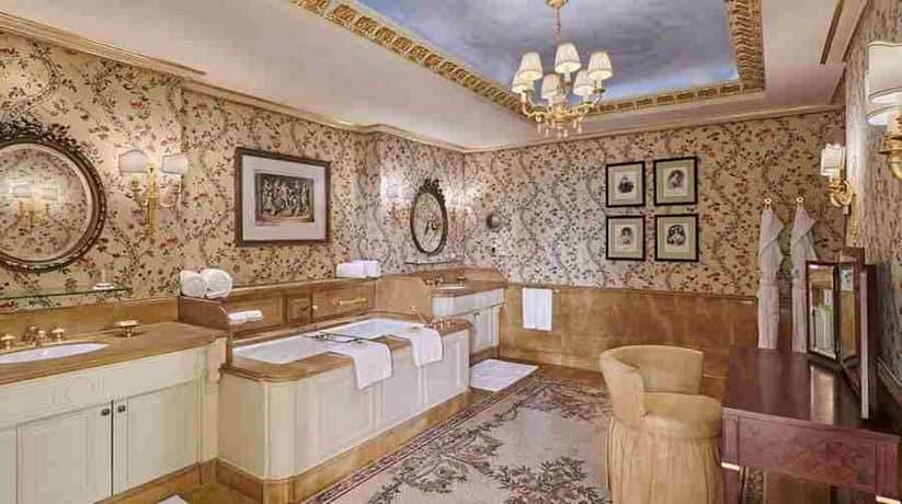 Four Seasons Alexandria hotel