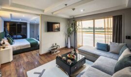 Farah Nile cruise