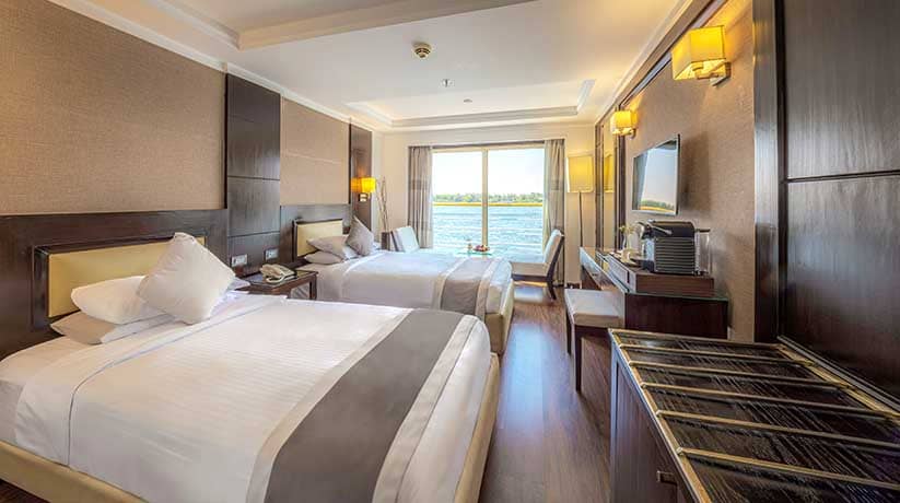 Farah Nile cruise