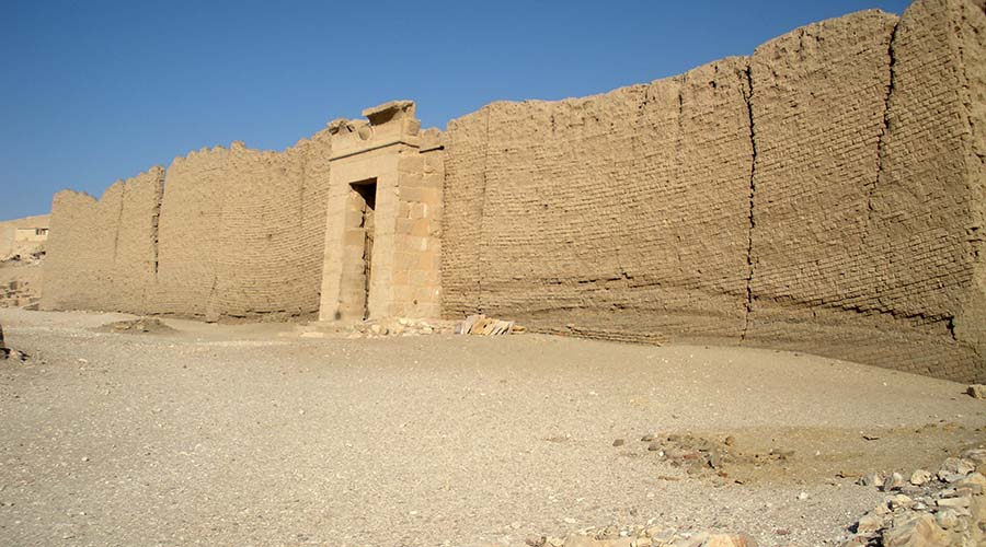 Deir El Medina Luxor