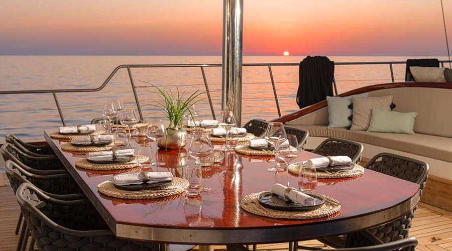Yacht dinner Sharm