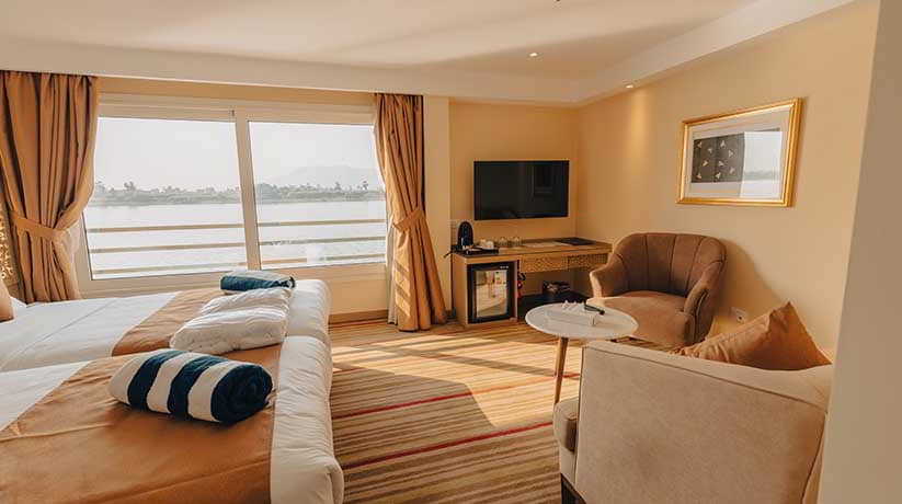 Nebu cruise cabin