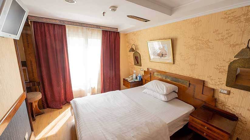 Club Vision single cabin