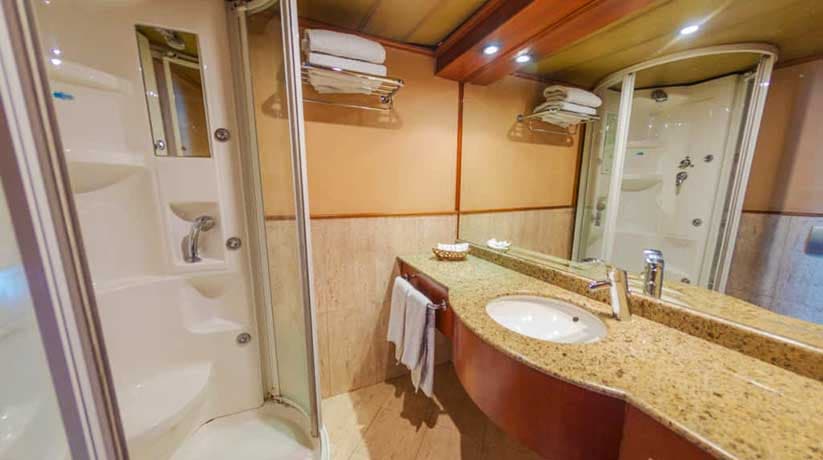 Royal Ruby Nile cruise twin cabin